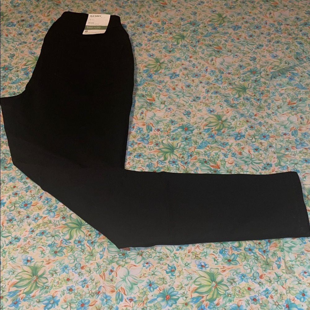 Black super skinny old navy jeans (6)(nwt)